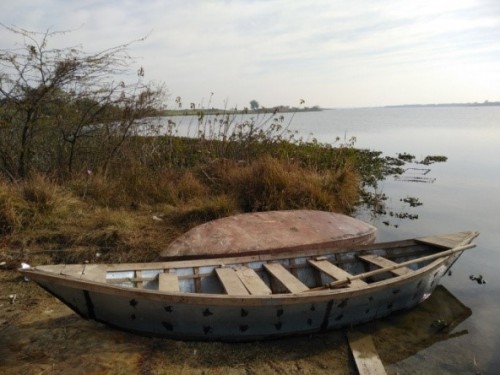 Flat bottom boats in Kotwal Reservoir